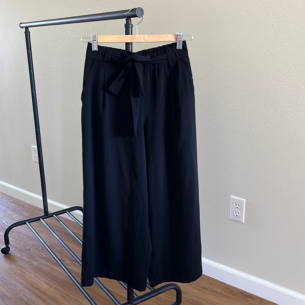 Zara Black Wide Leg Crop Pant